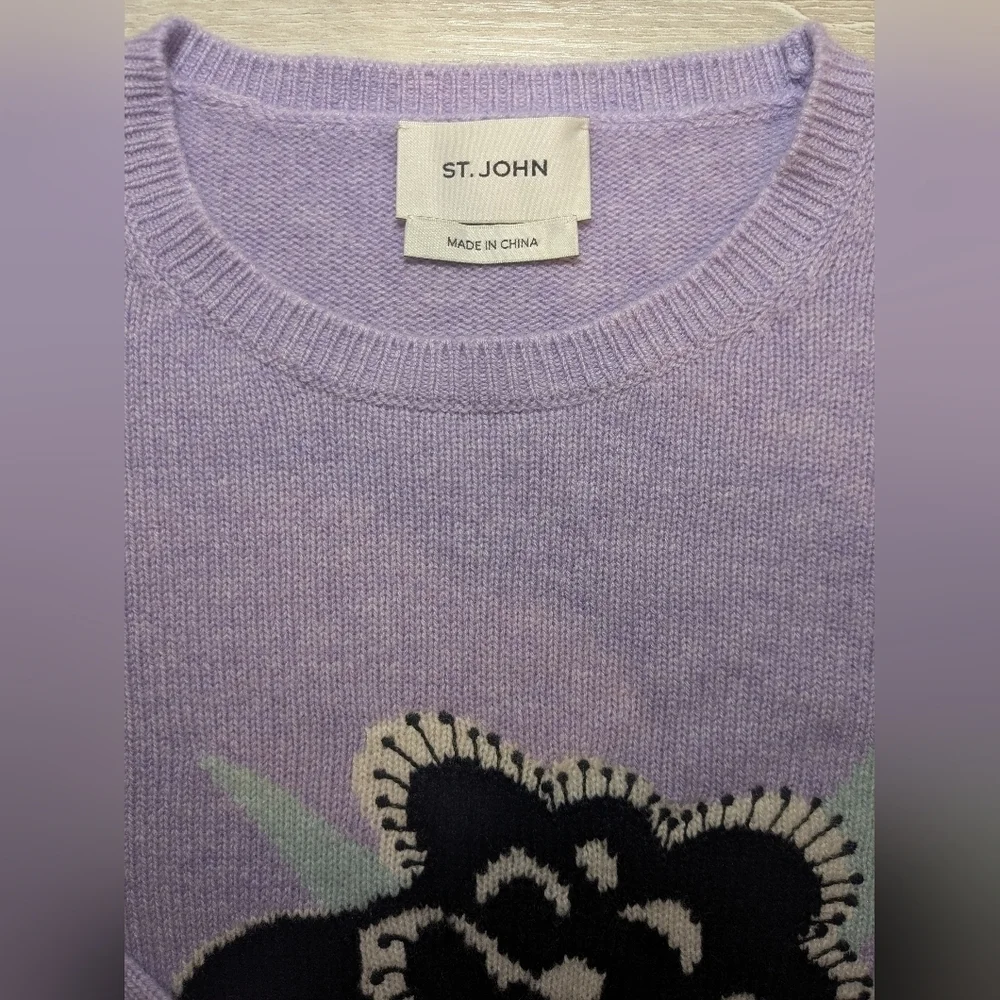 St. John Lilac Purple Floral Intarsia 100% Cashmere Crewneck Sweater Designer